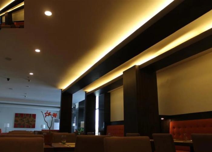 Top Star Hotel