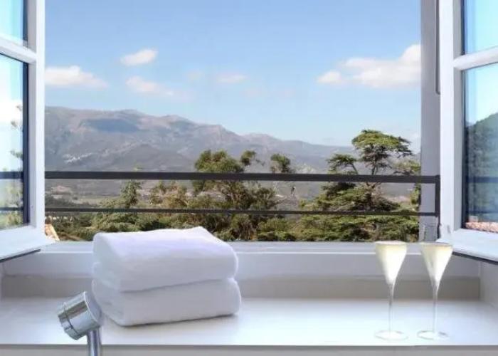Aethos Corsica