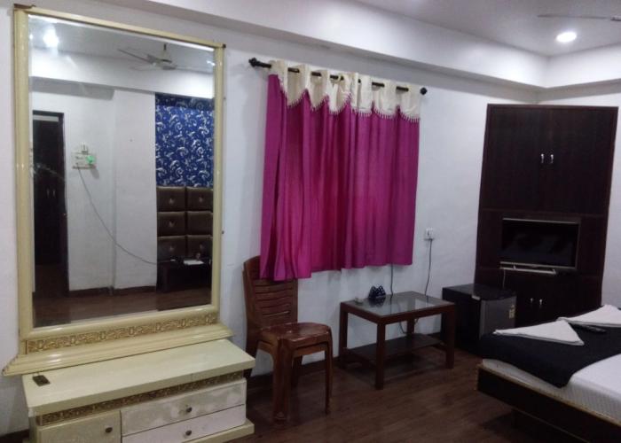 Hotel Geetanjali St Bus Stand Panvel