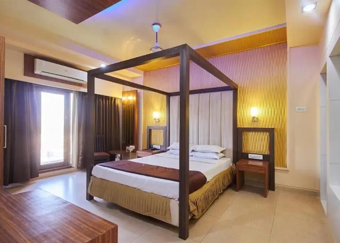 Devanshi Inn