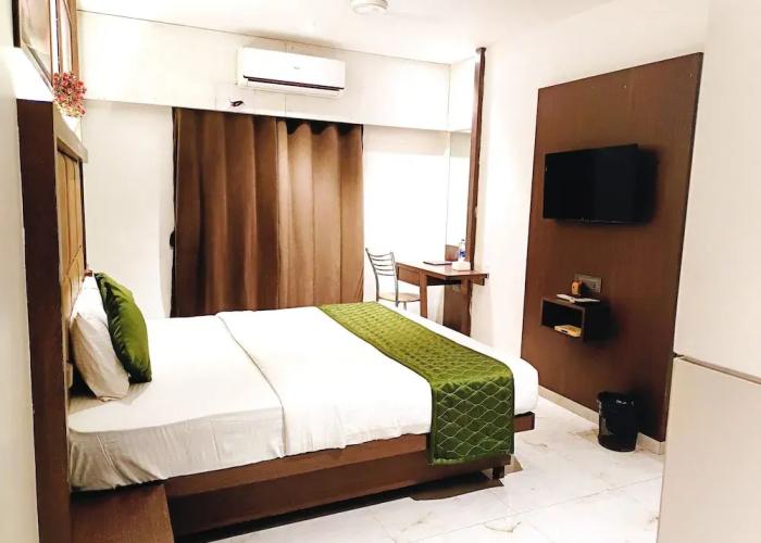 Hotel Express INN, Panvel