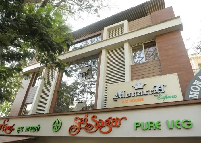 Hotel Express INN, Panvel