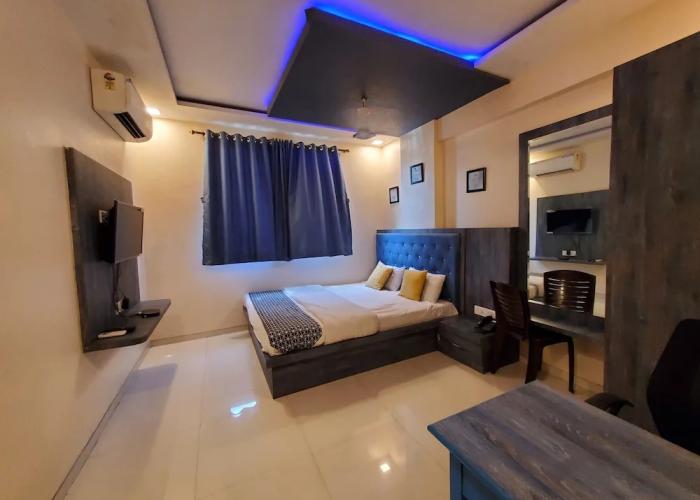 hotel mari aai residency