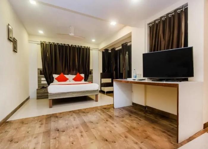 Pheonix By Glitz Hotels