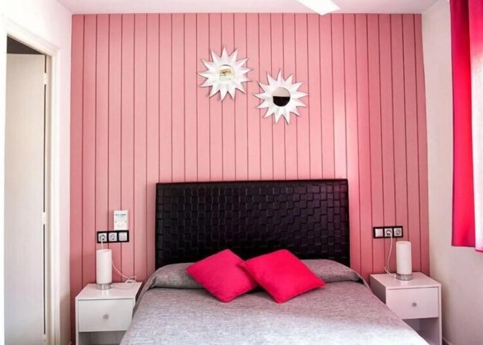 Hostal Emporda