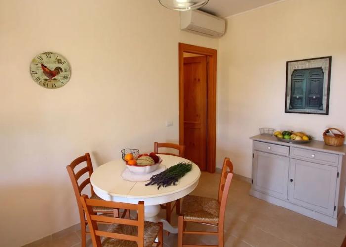 Enticing Farmhouse in Montalto di Castro near Sea