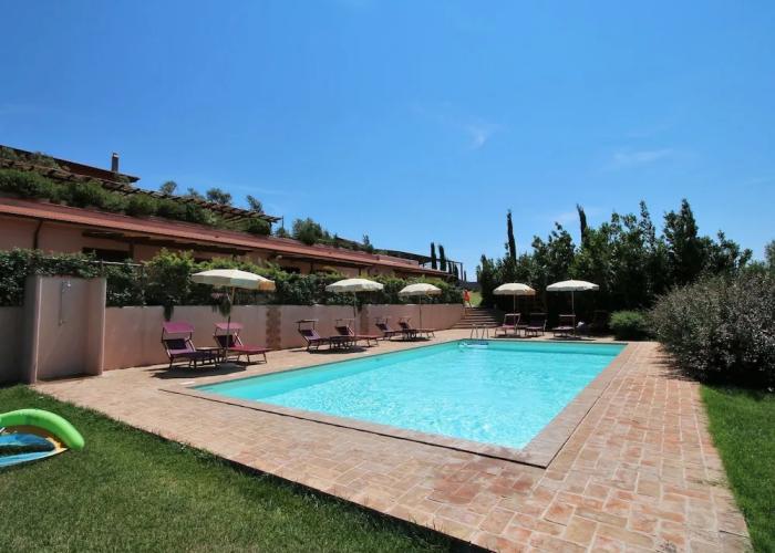Farmhouse in Montalto di Castro With Terrace
