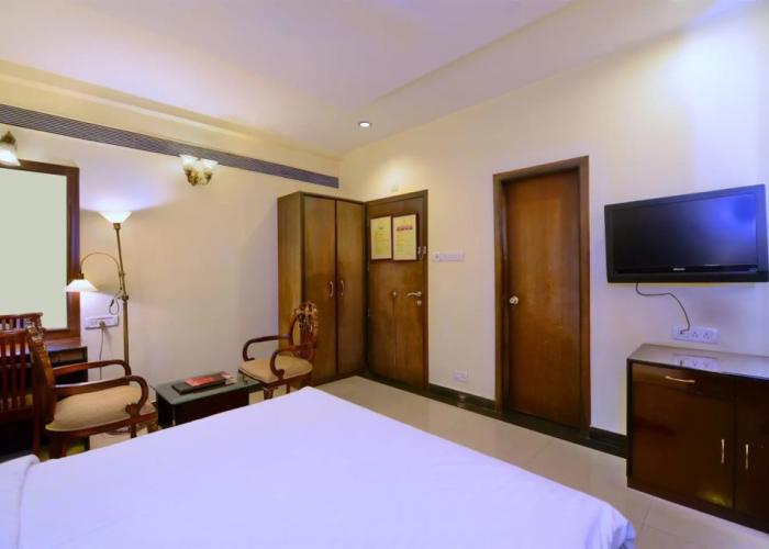 The Avalon Hotel