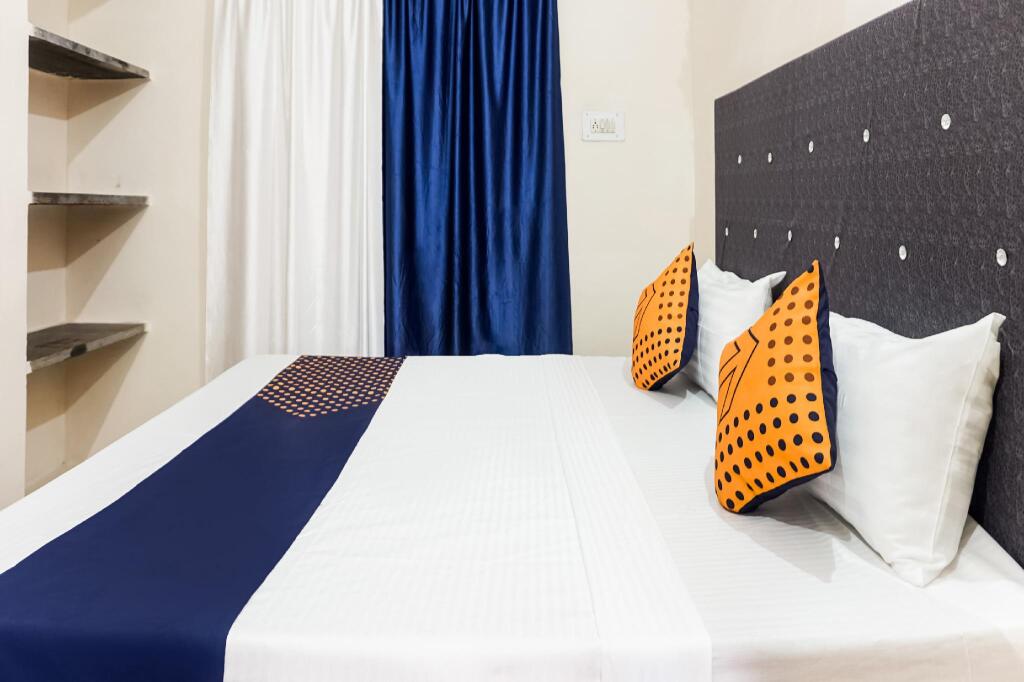 SPOT ON 77227 Krrish 2