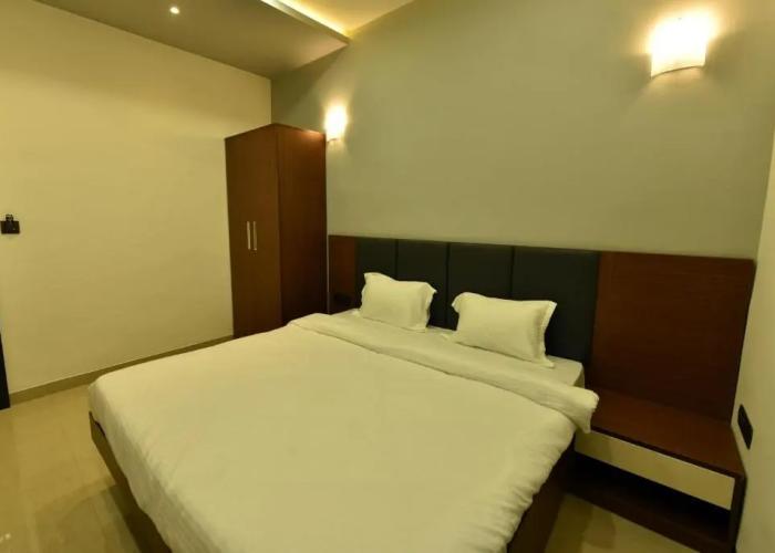 Hotel Nikhil Regency