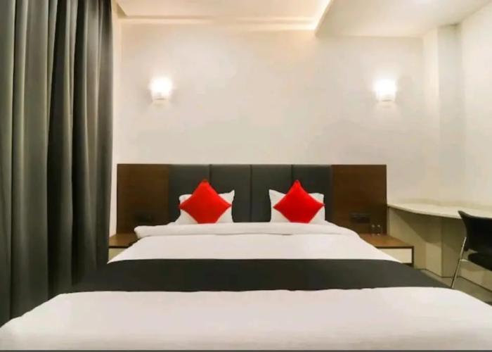 Hotel Nikhil Regency
