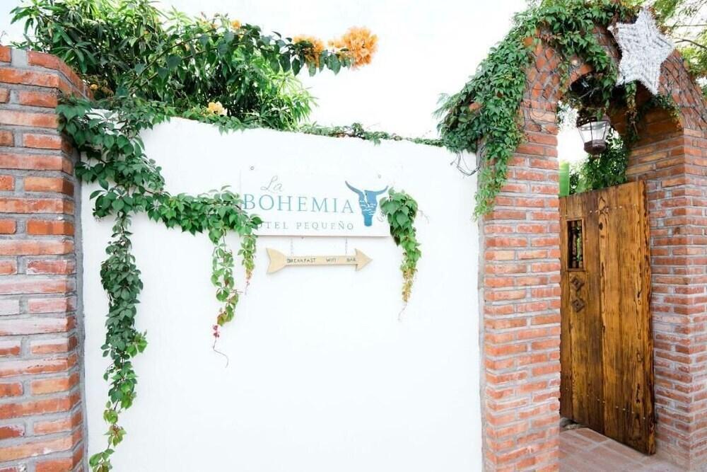 La Bohemia Hotel Pequeno