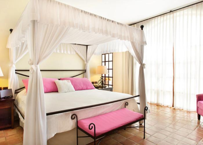 Guaycura Boutique Hotel Beach Club & Spa