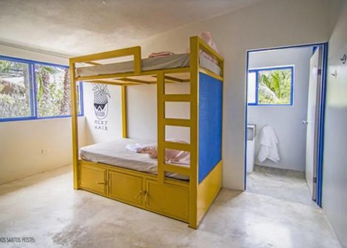 Todos Santos Hostel