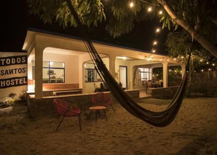 Todos Santos Hostel