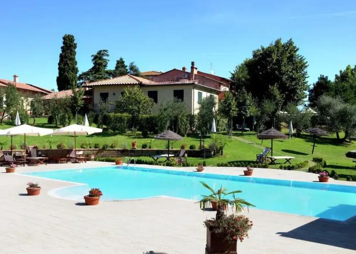 Modern Tuscan Hilltop Flat