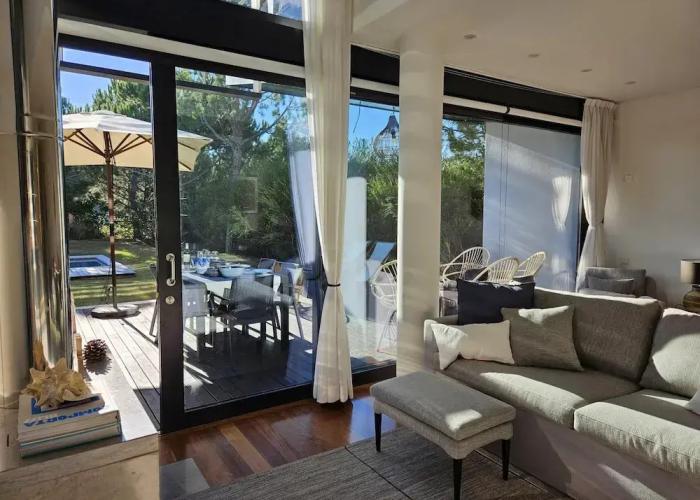 Tr ia Beach House With Pool