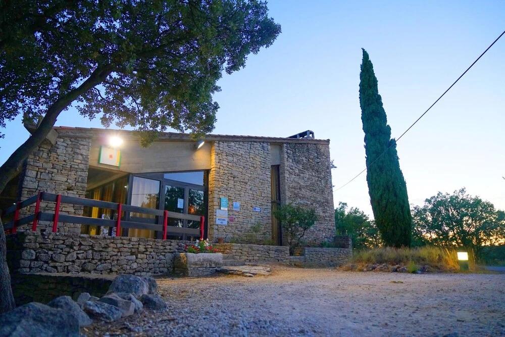 VVF Luberon Provence, Murs