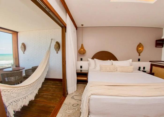 Carlore Hotel