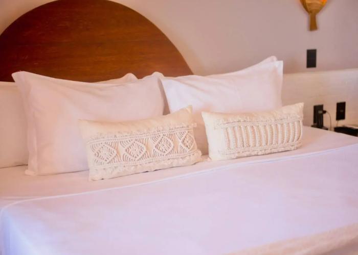 Carlore Hotel
