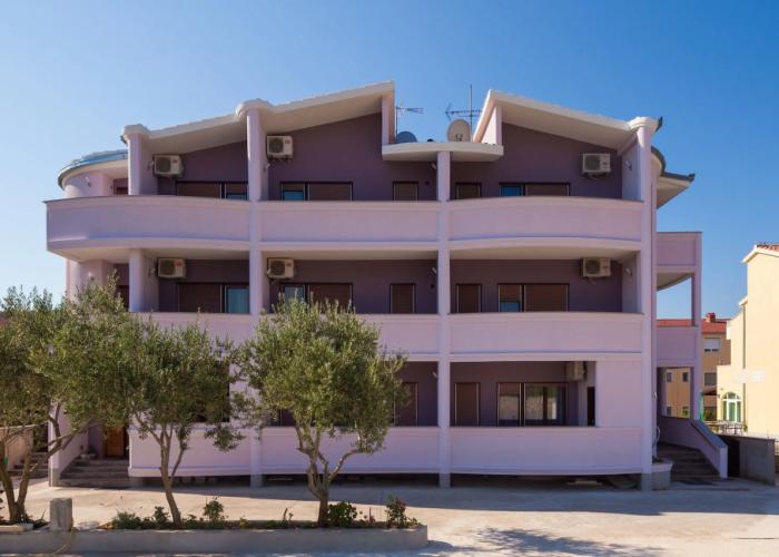 Apartments Mara