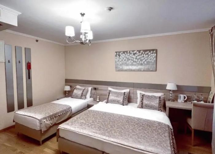 Benjamin Hotel