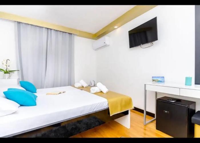 Room-all Saints Suites B&b Kastela - Dou