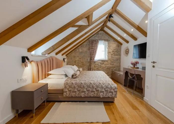 Villa Bante - Luxury Stone House