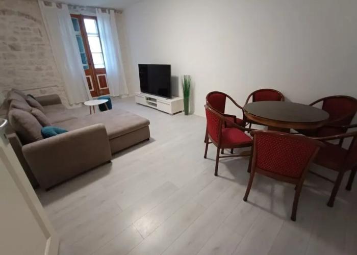 A1 - Spacious apt on the Seafront With Terrace