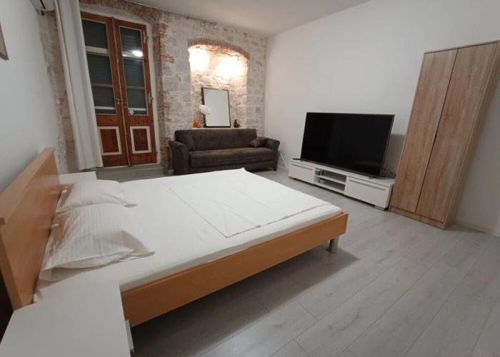 A1 - Spacious apt on the Seafront With Terrace