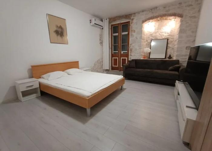 A1 - Spacious apt on the Seafront With Terrace