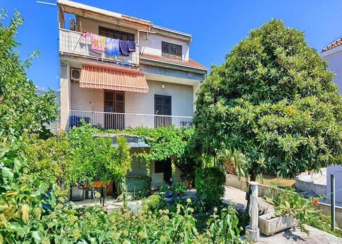 Apartment Lucija