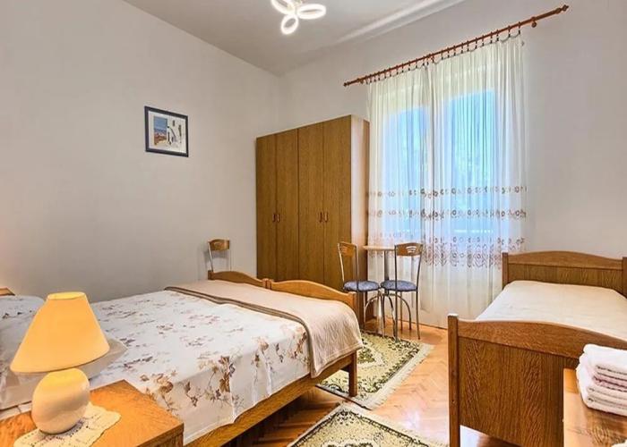 Apartment Lucija