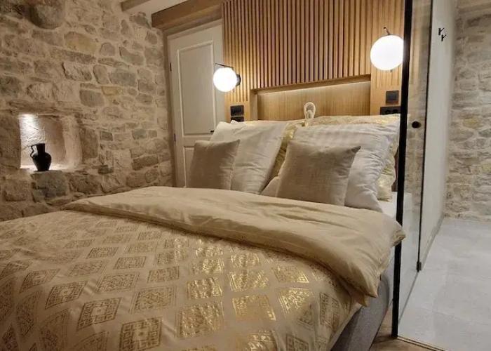 VIU2 Castle