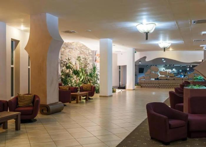 2D Resort & Spa