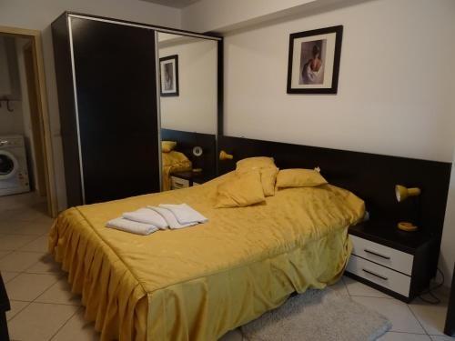 Club Onix Apartments