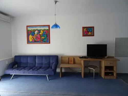 Club Onix Apartments