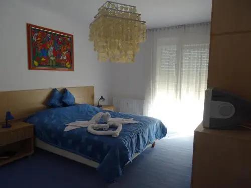 Club Onix Apartments