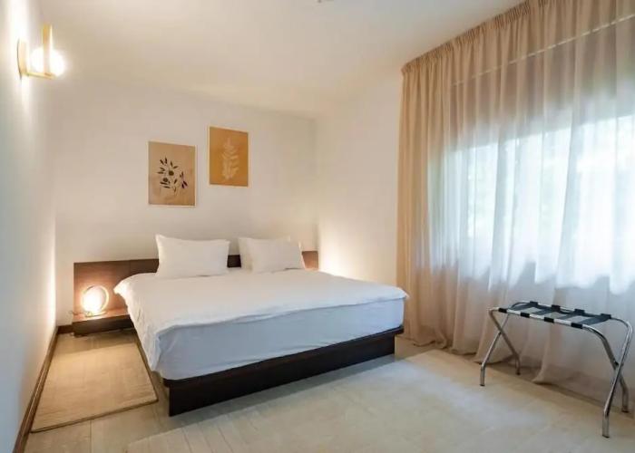 Epico Seafront & Garden Apartments