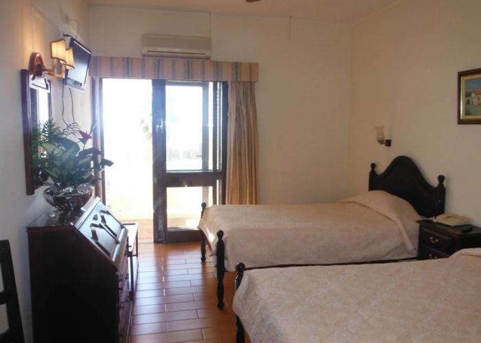 Hotel Aeromar
