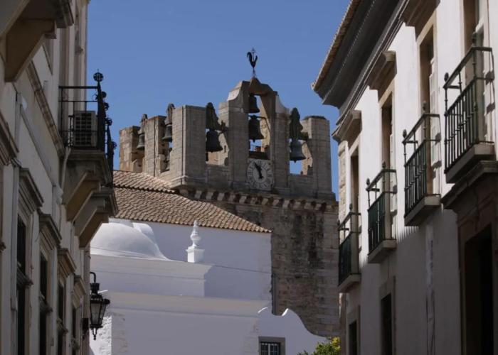 Made Inn Faro