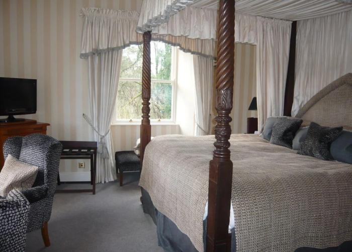 Lakeside Hotel & Spa