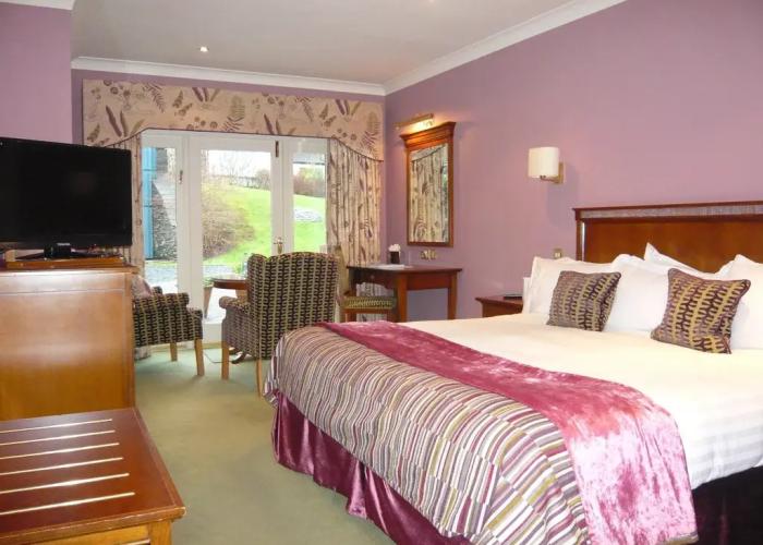 Lakeside Hotel & Spa