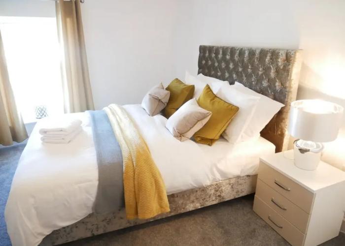 Lower Gill Gardens Penthouse