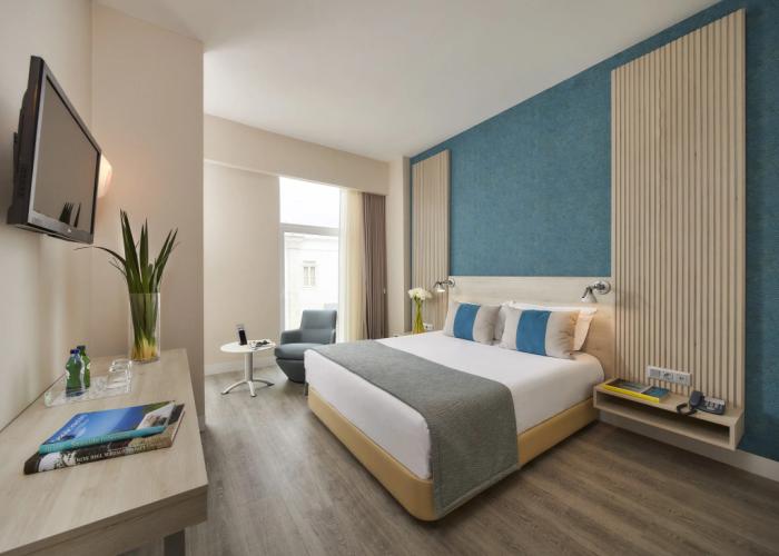 Occidental Faro Hotel