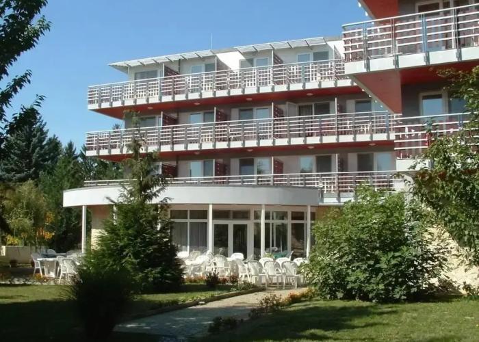 Well Hotel