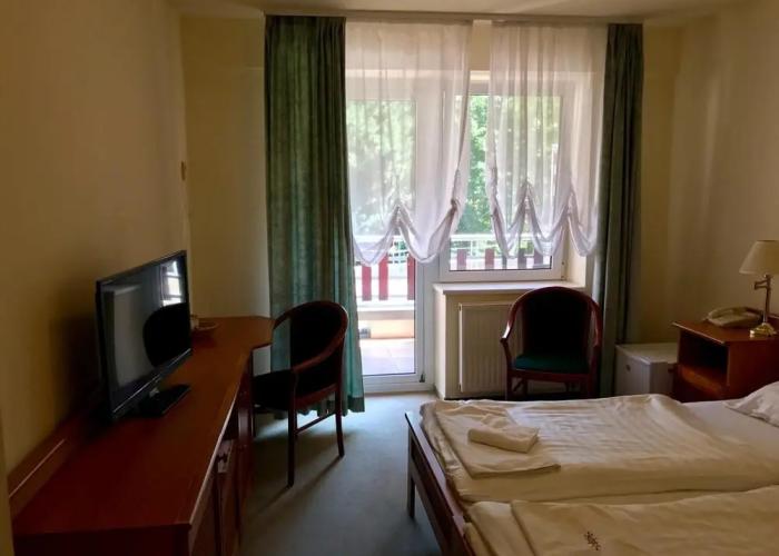 Well Hotel