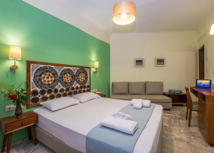Aris Hotel