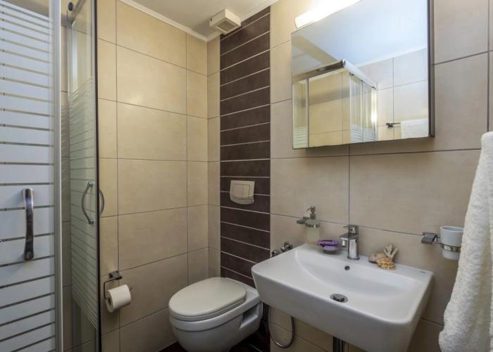 Aris Hotel