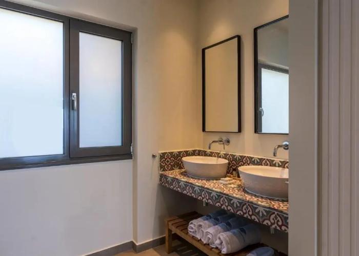Amphitheatre Suites